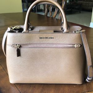 MICHAEL KORS HAILEE Medium Satchel